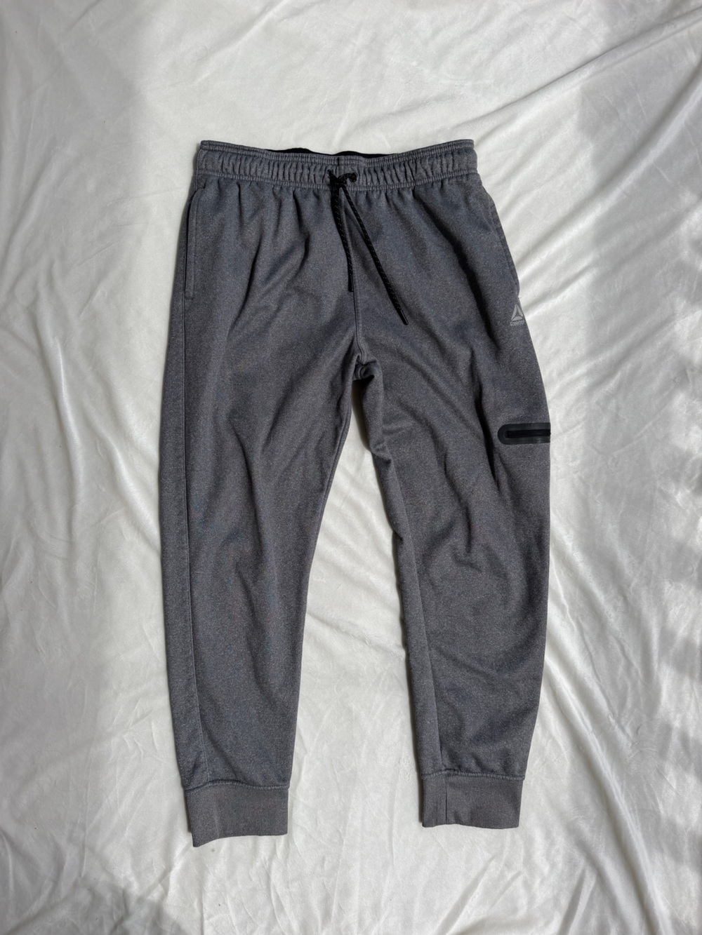Reebok Men’s Gray Tapered Jogger Sweatpants